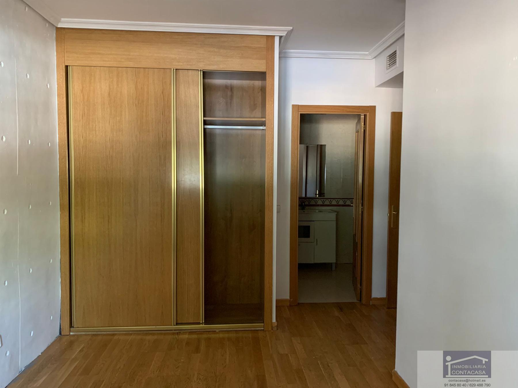 For sale of flat in Madrid
