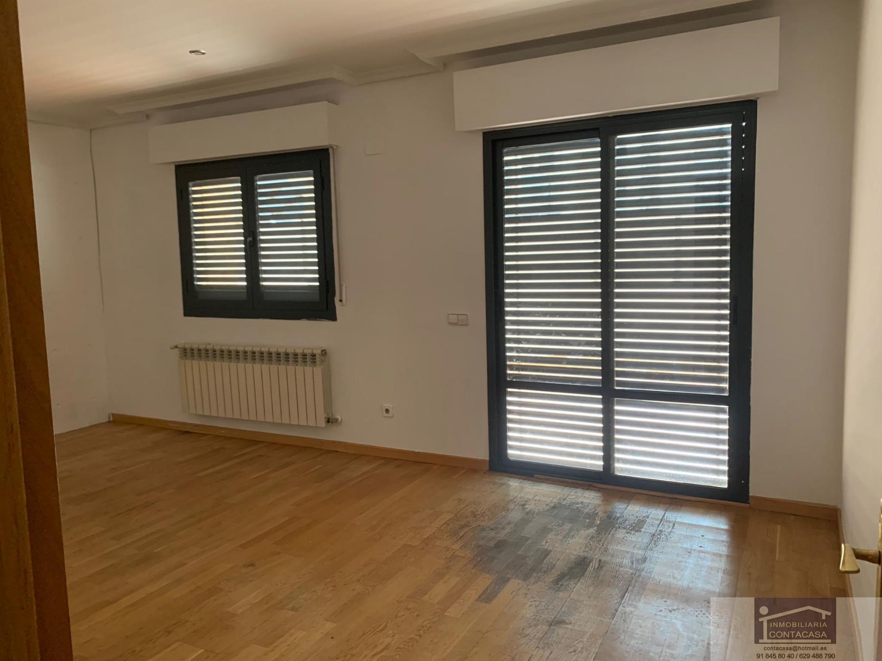 For sale of flat in Madrid
