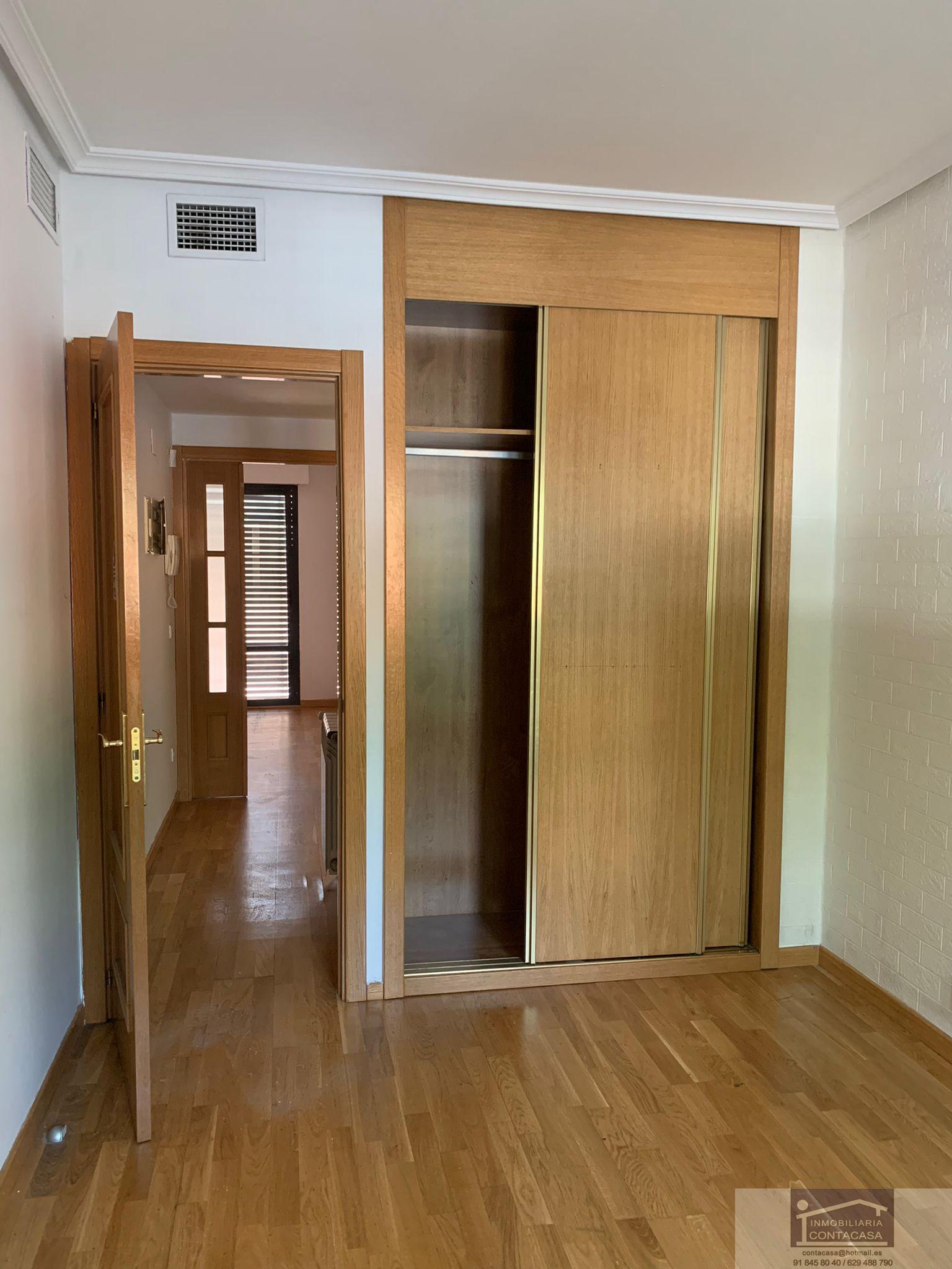 For sale of flat in Madrid
