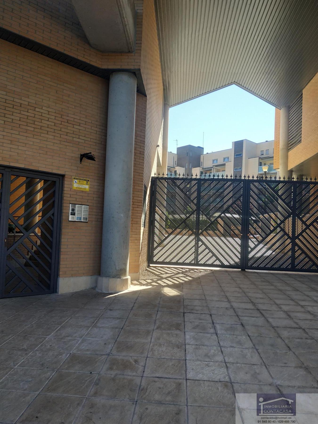 For sale of flat in Madrid