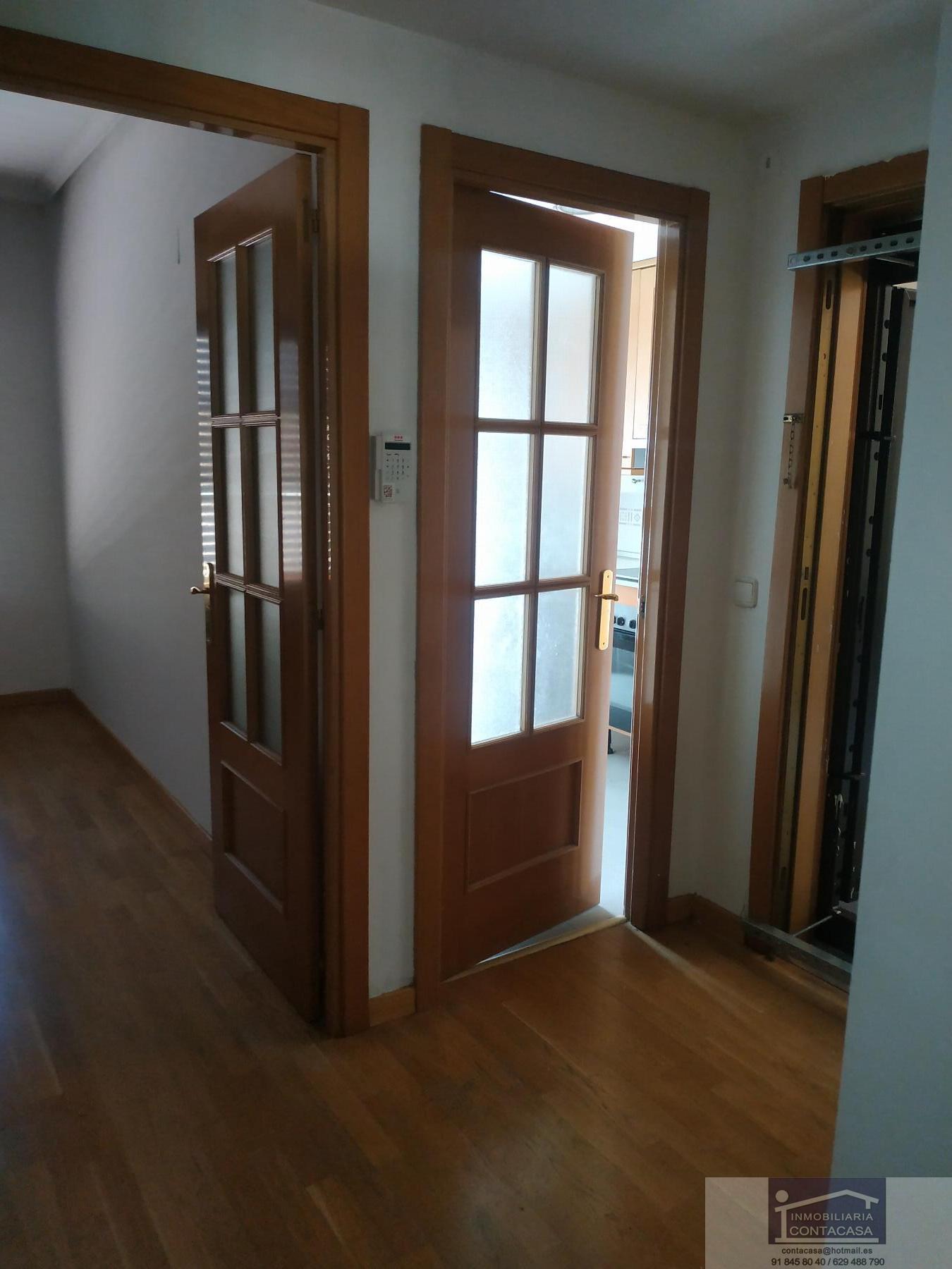 For sale of flat in Madrid