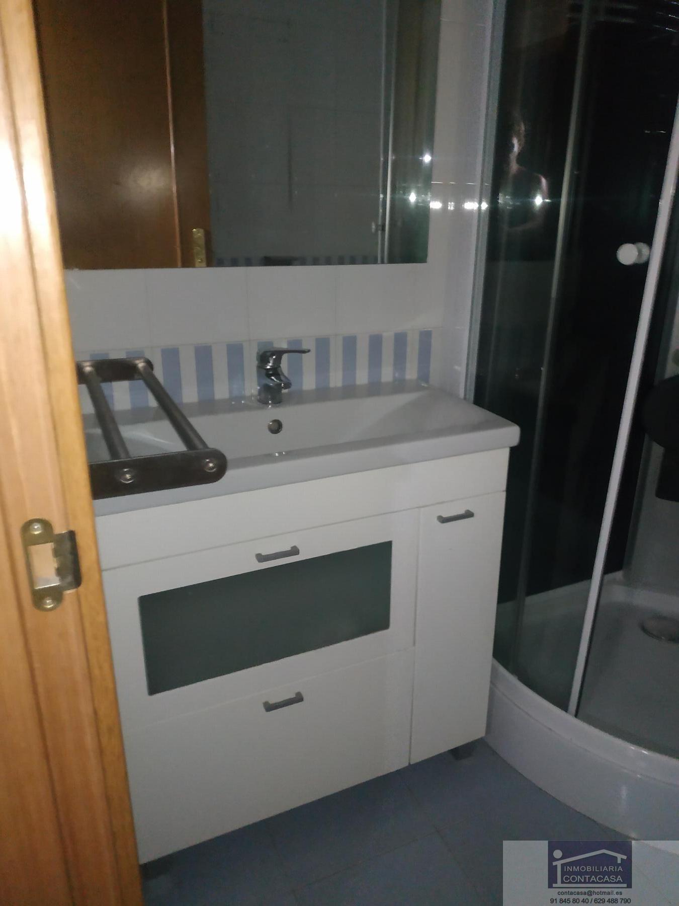 For sale of flat in Madrid