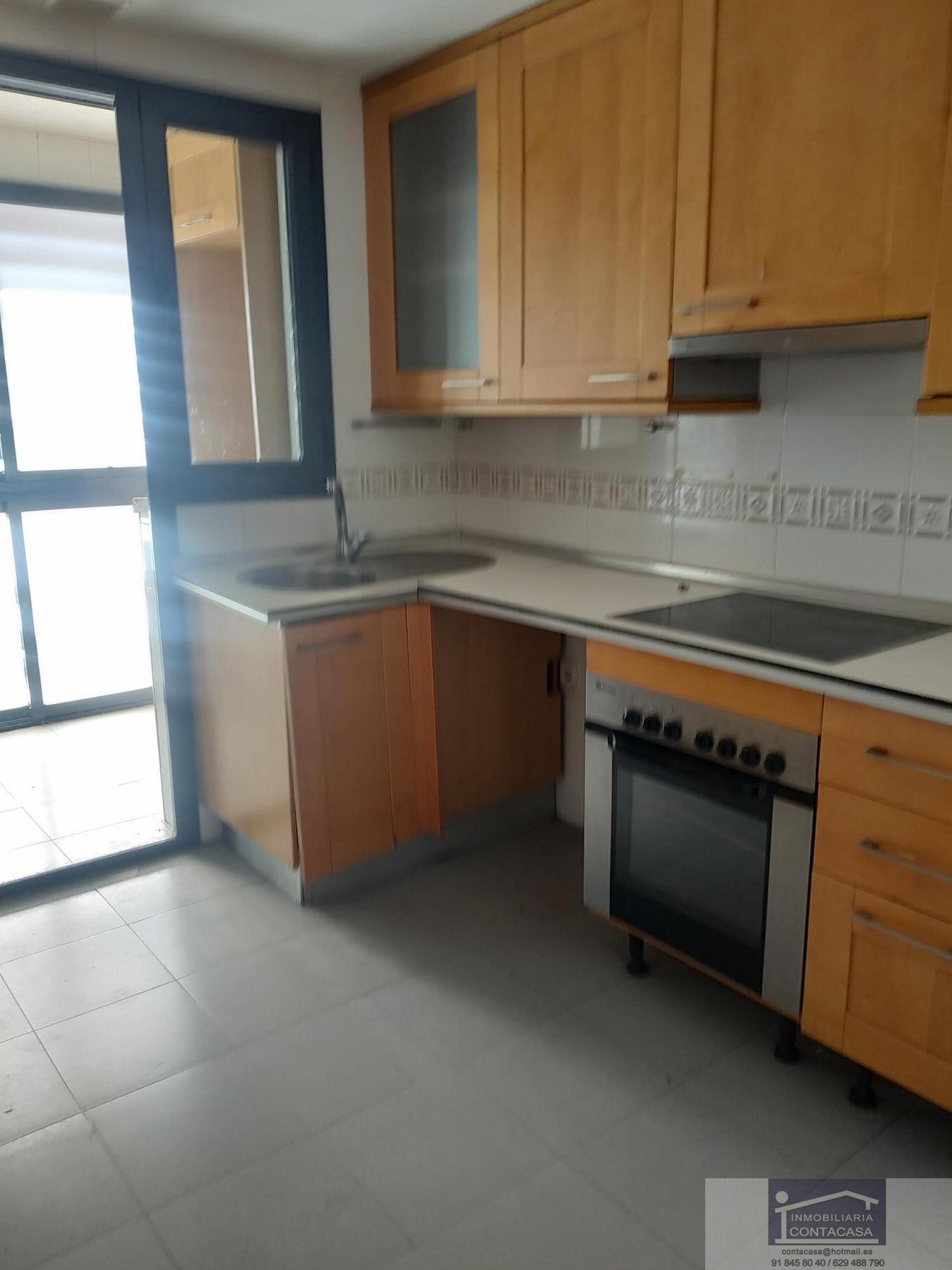 For sale of flat in Madrid