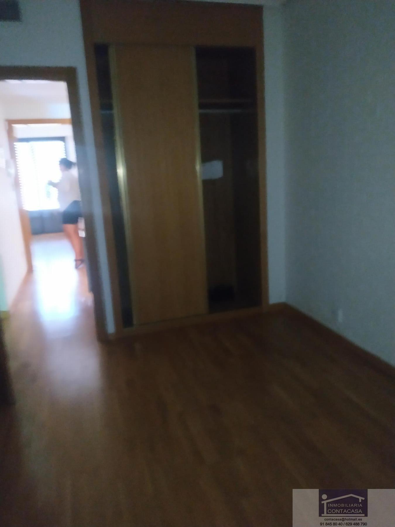 For sale of flat in Madrid