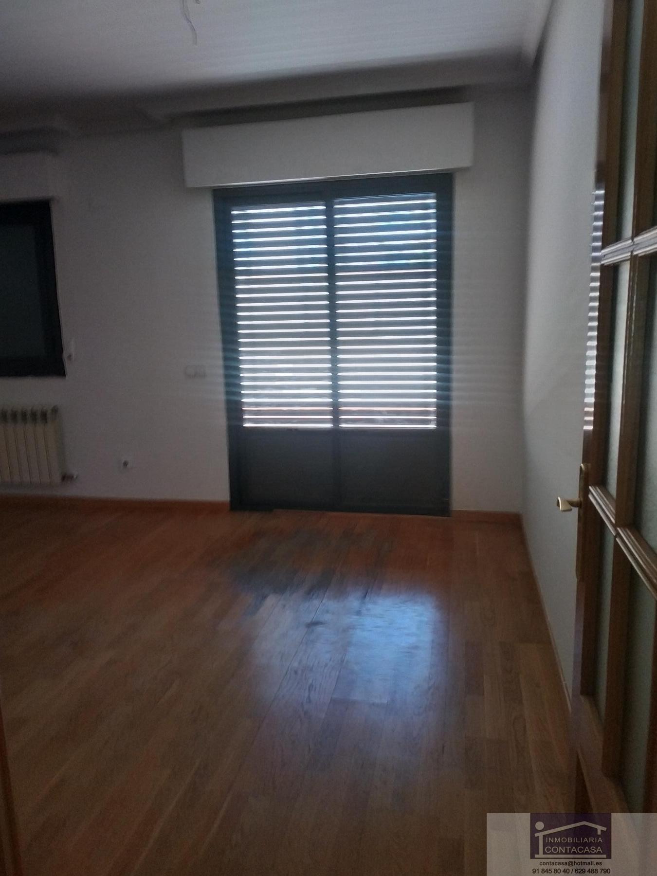 For sale of flat in Madrid