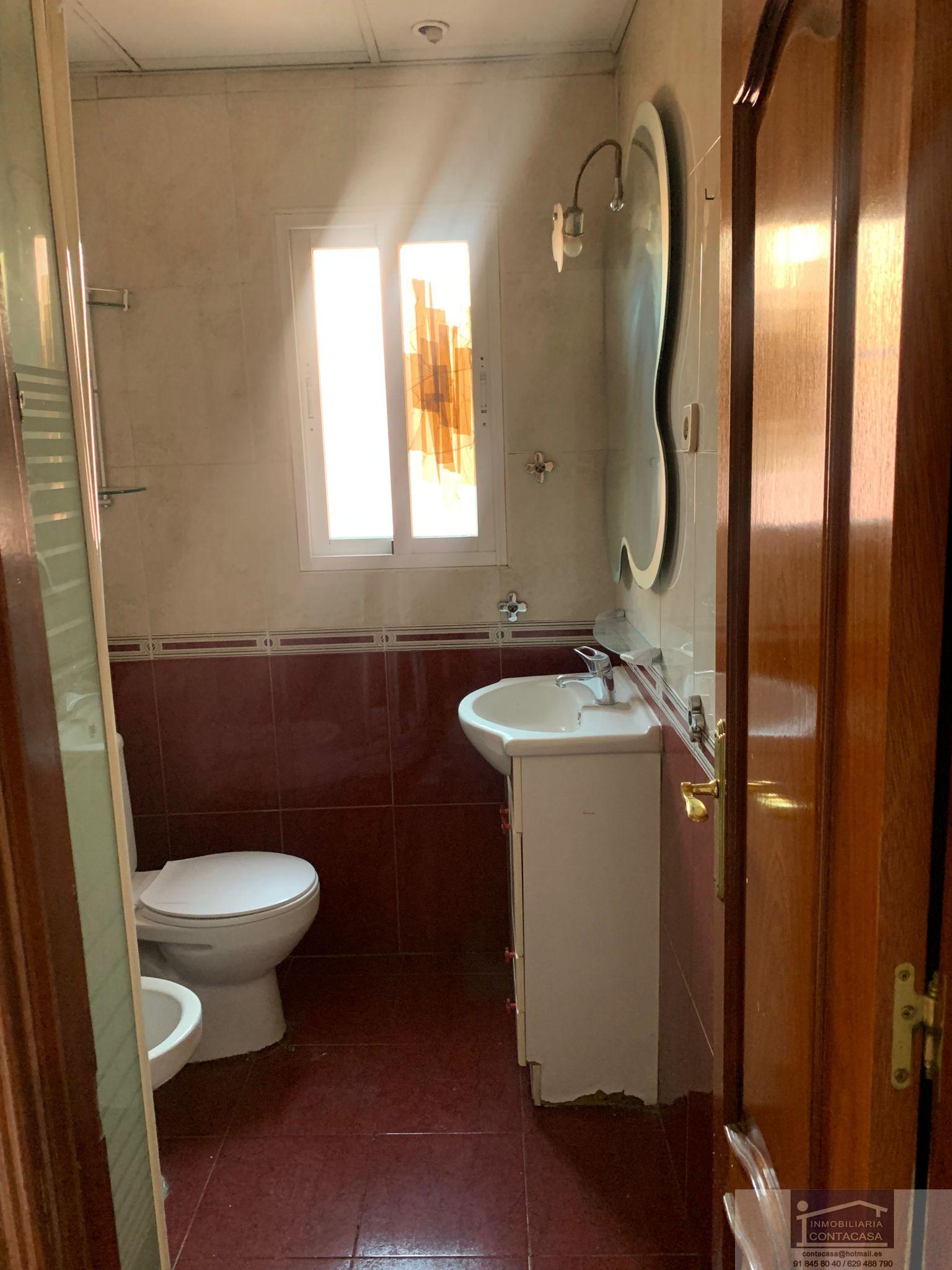 For sale of flat in Madrid