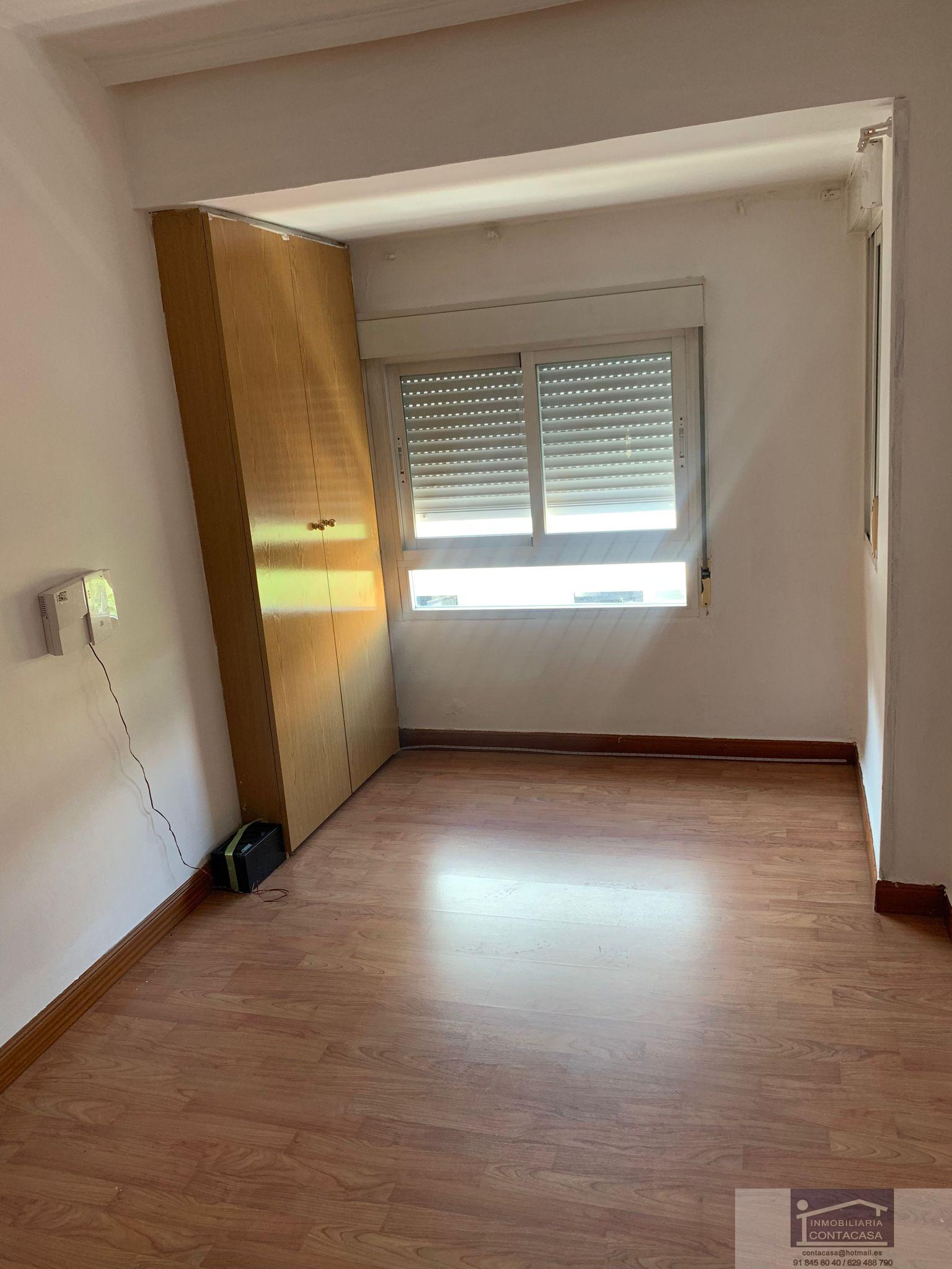 For sale of flat in Madrid