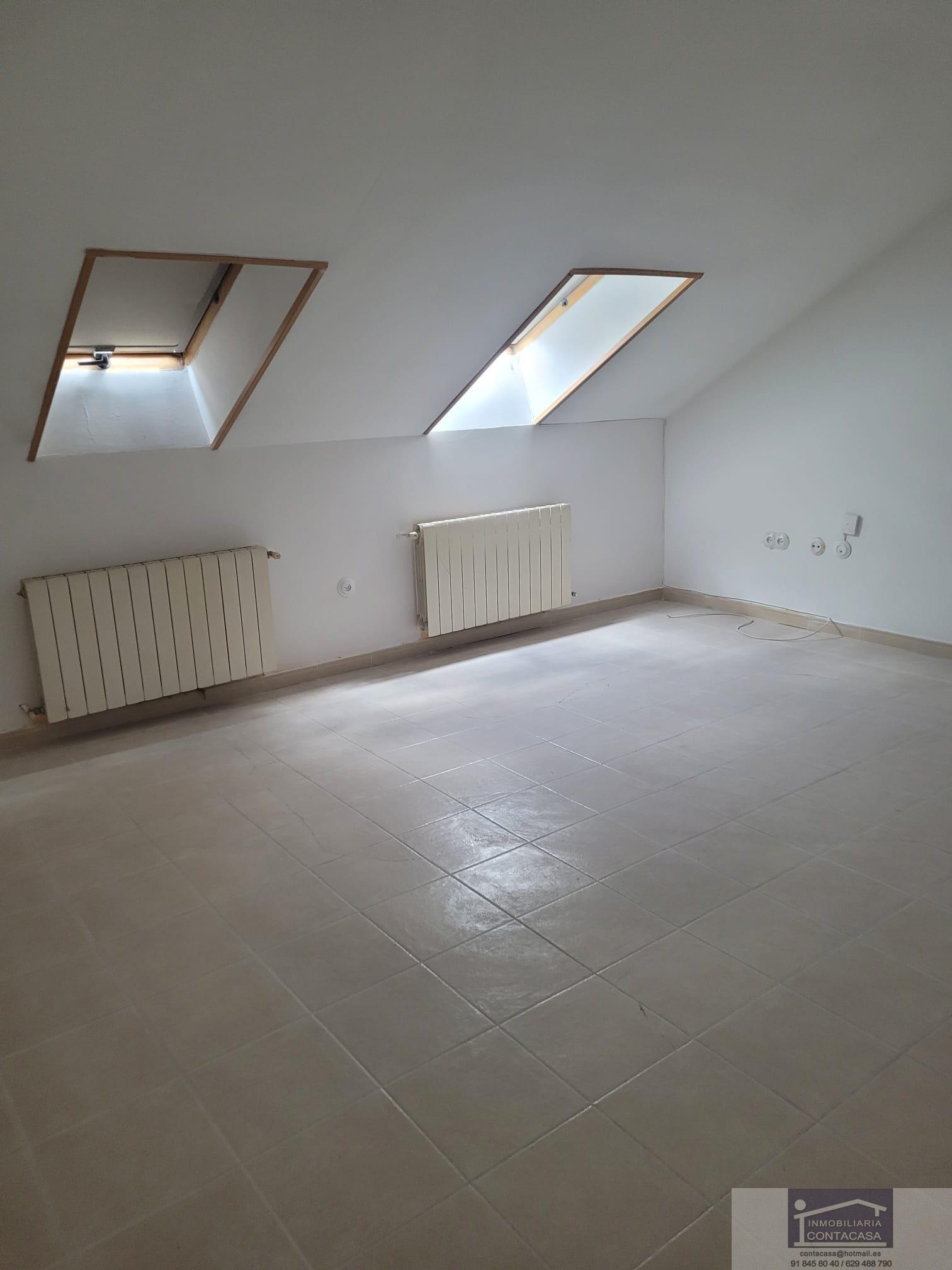 For sale of flat in Cuenca