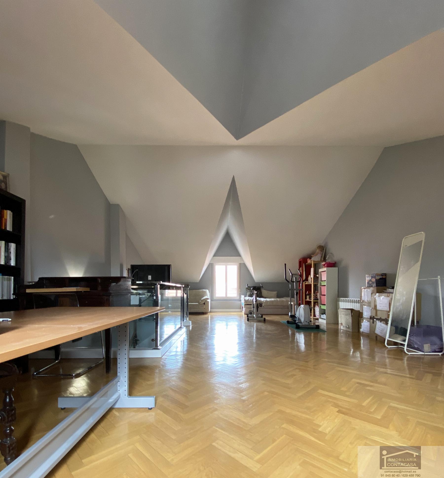 Venta de chalet en Tres Cantos