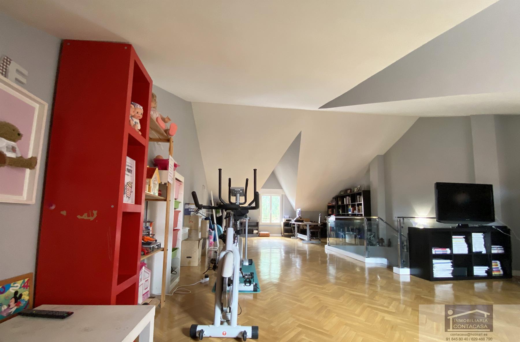Venta de chalet en Tres Cantos