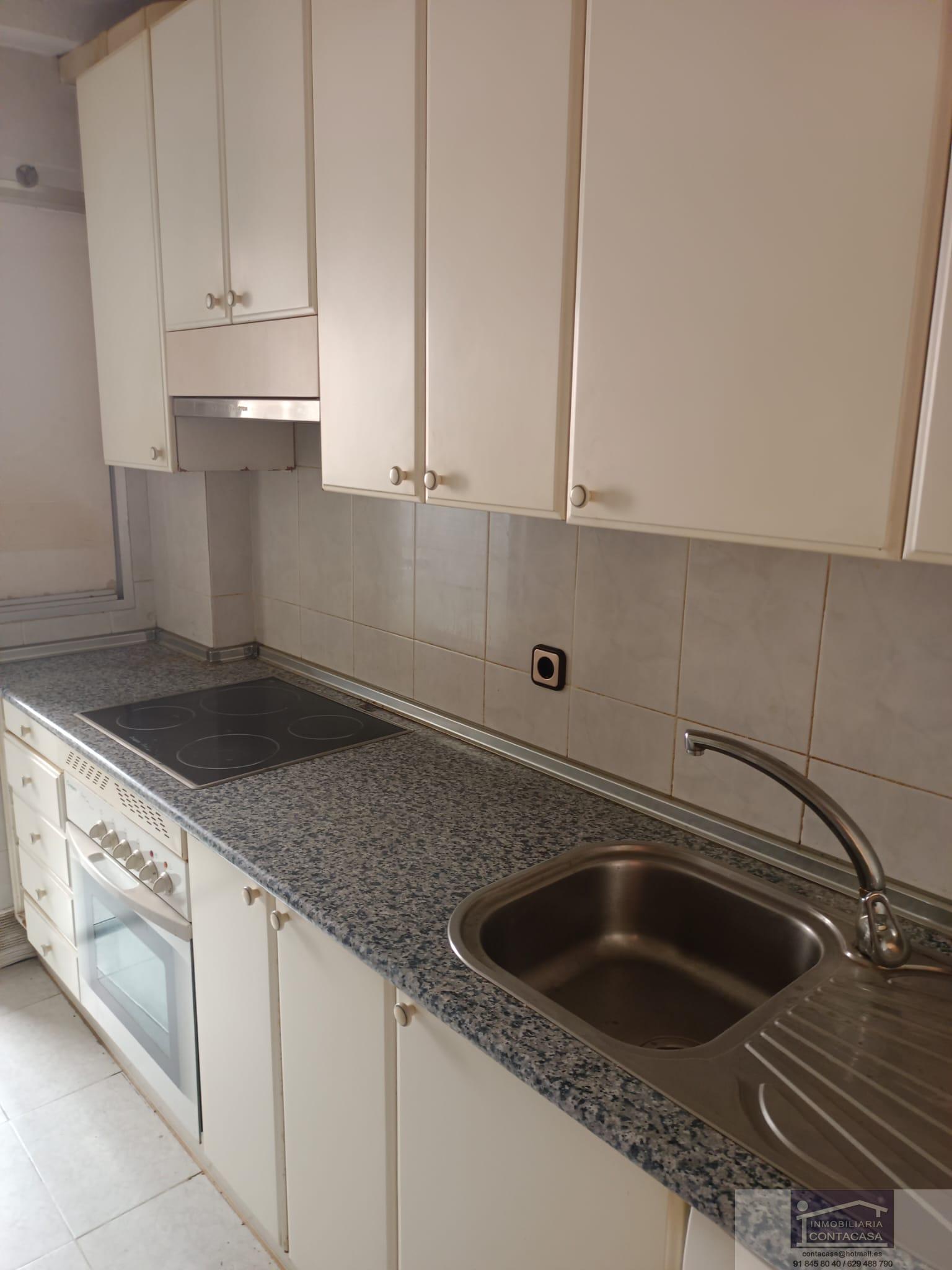 For sale of flat in Torrejón de Ardoz