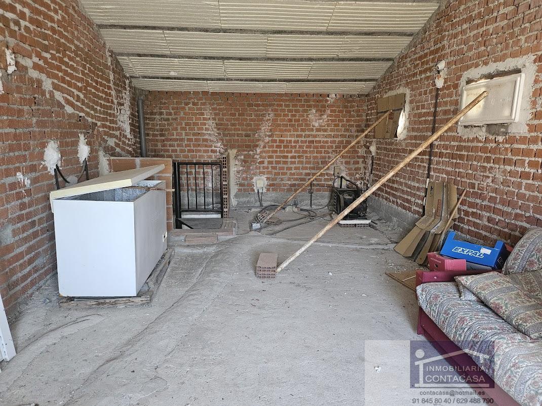 For rent of commercial in Navalafuente