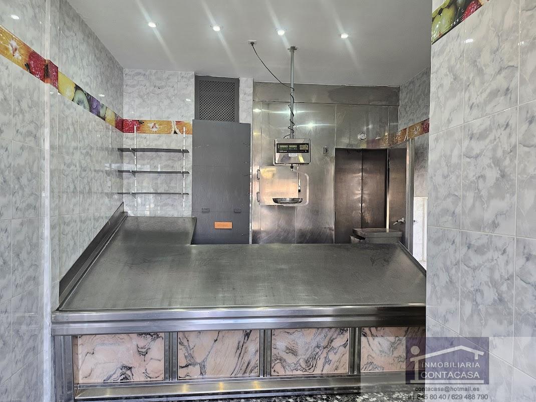 For rent of commercial in Navalafuente