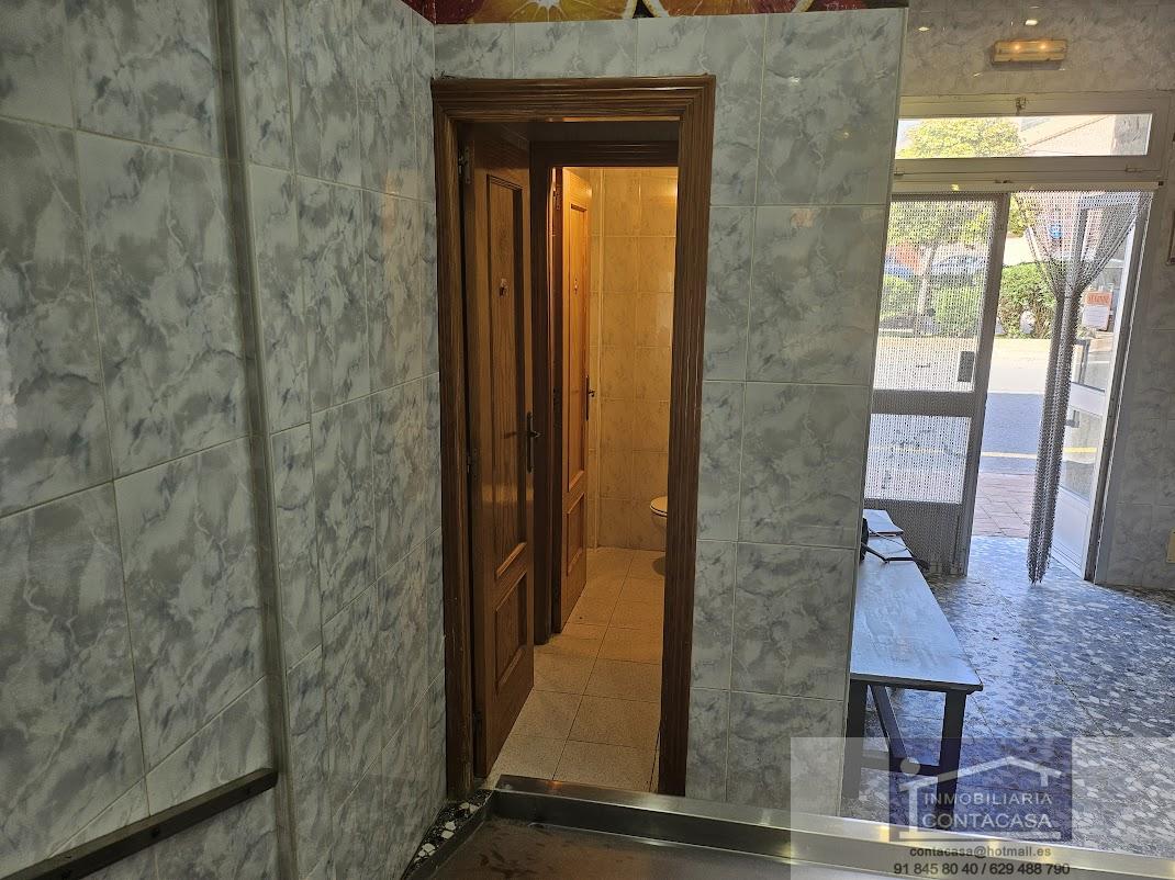 For rent of commercial in Navalafuente