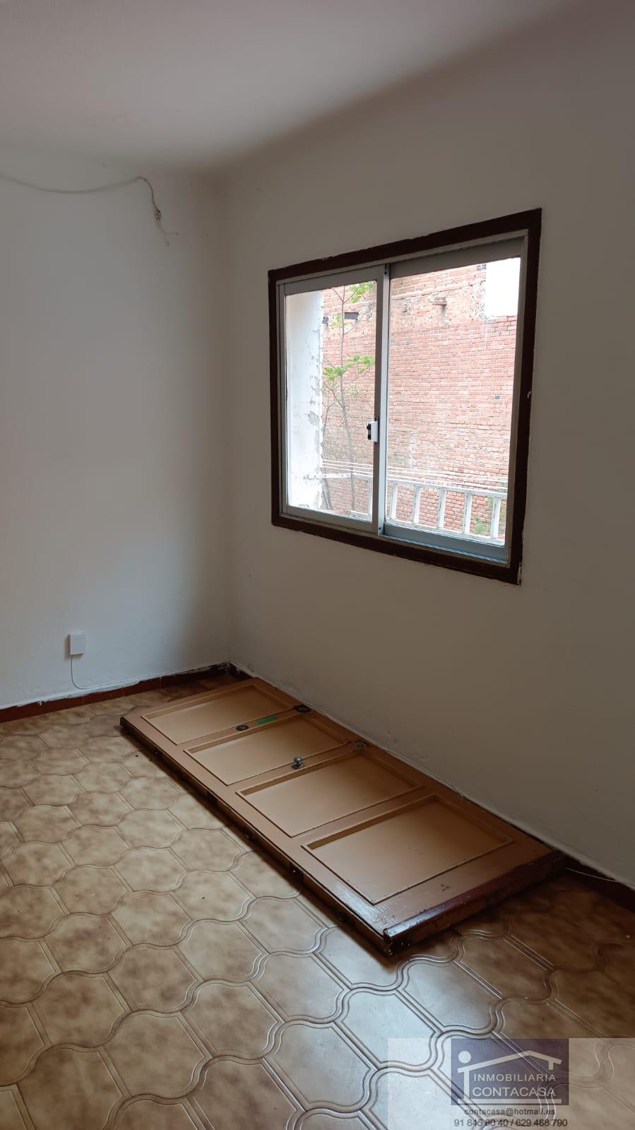 For sale of flat in Madrid