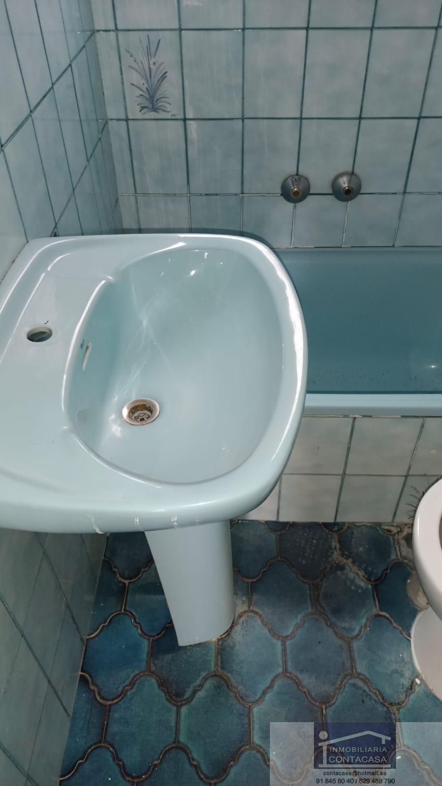 For sale of flat in Madrid