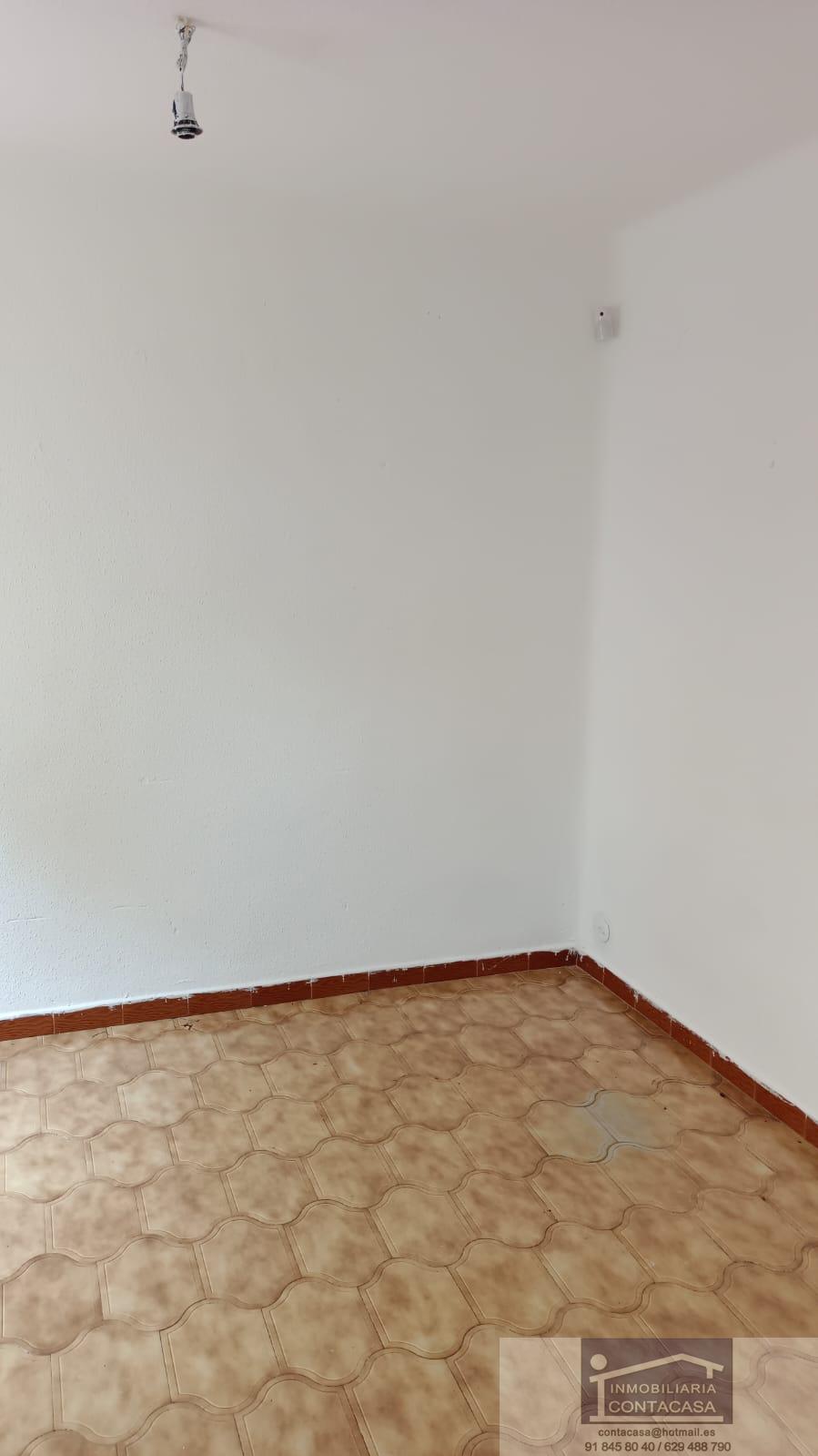 For sale of flat in Madrid