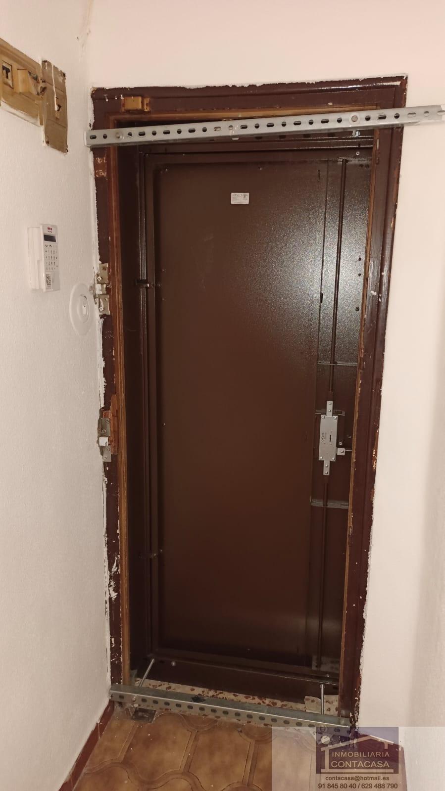 For sale of flat in Madrid