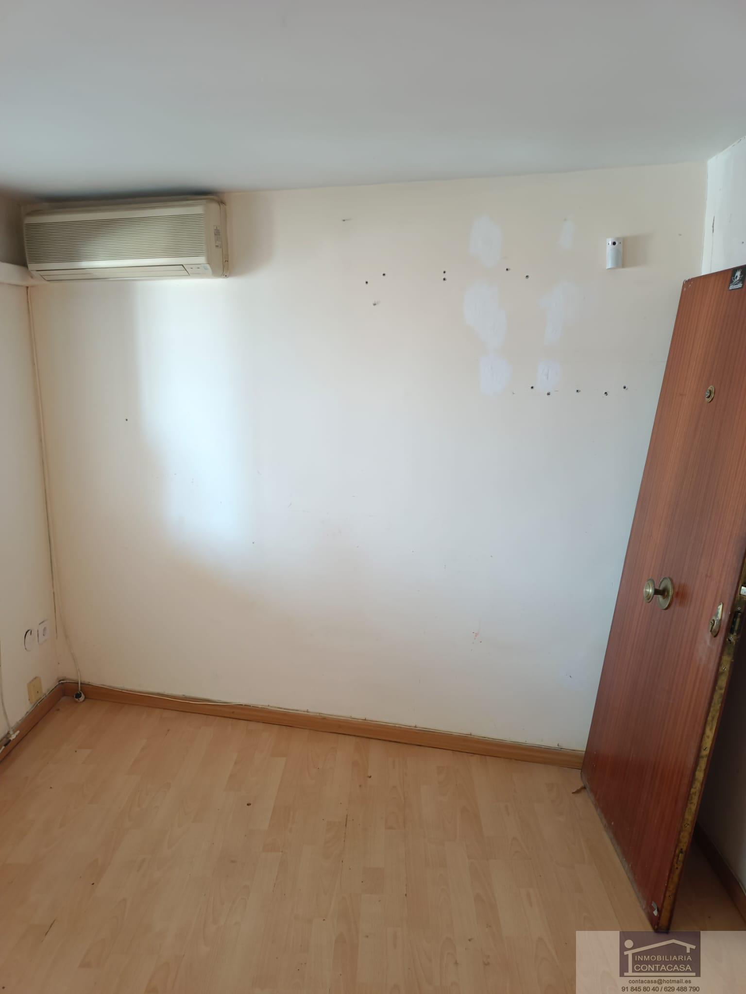 For sale of flat in Madrid