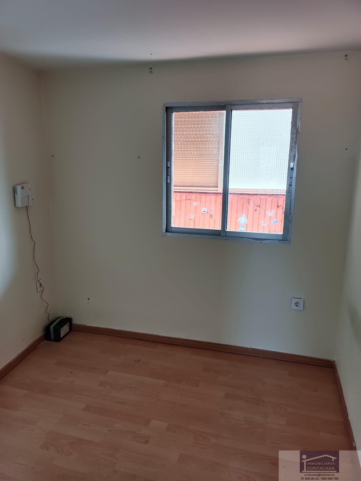 For sale of flat in Madrid