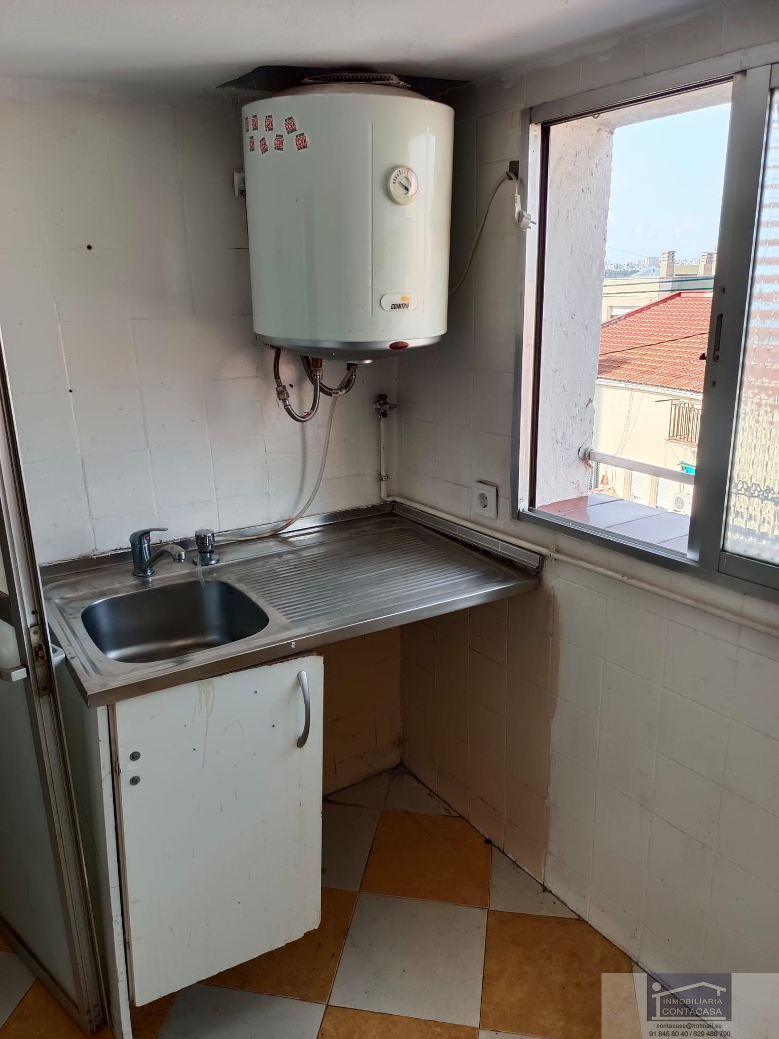 For sale of flat in Madrid