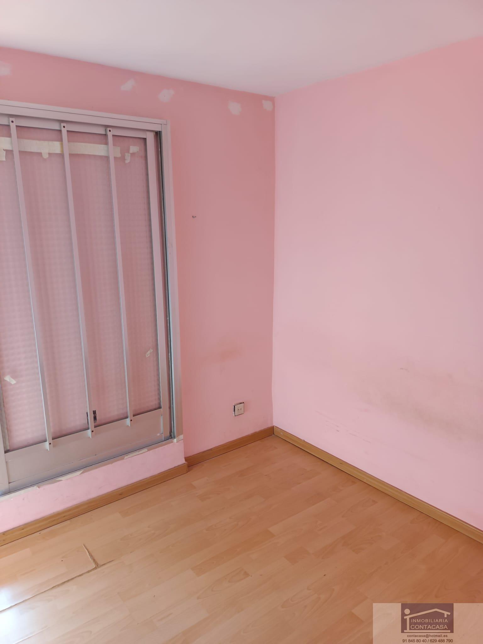 For sale of flat in Madrid