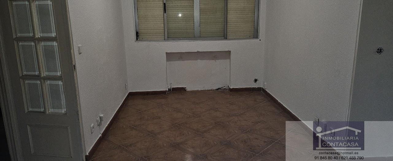 For sale of flat in Madrid