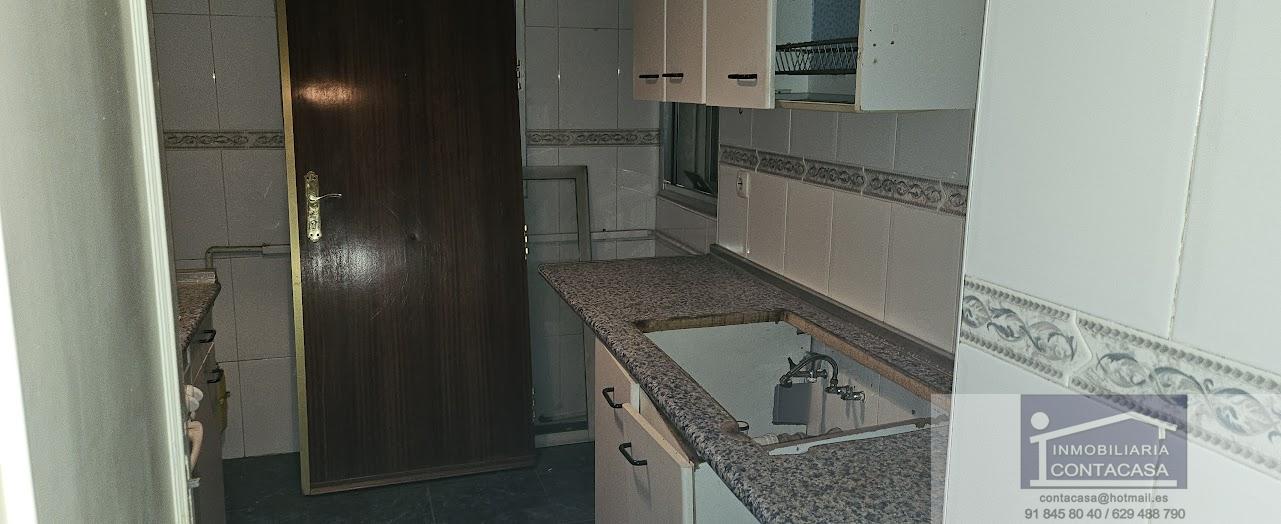 For sale of flat in Madrid
