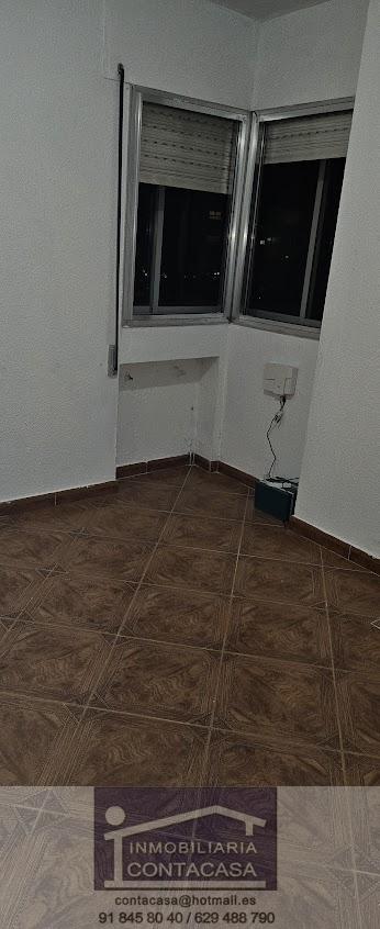 For sale of flat in Madrid