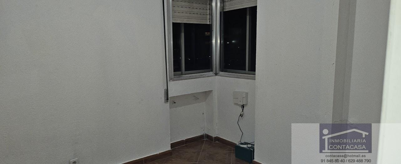 For sale of flat in Madrid