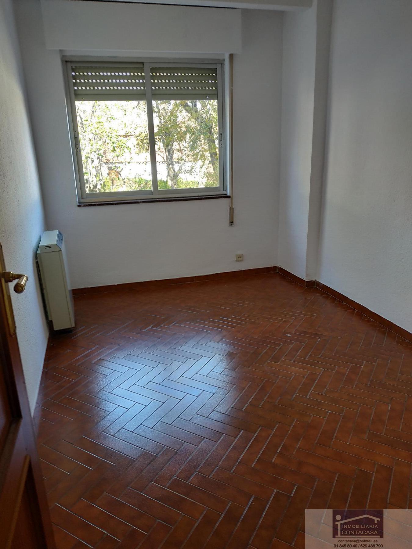 For sale of flat in Colmenar Viejo