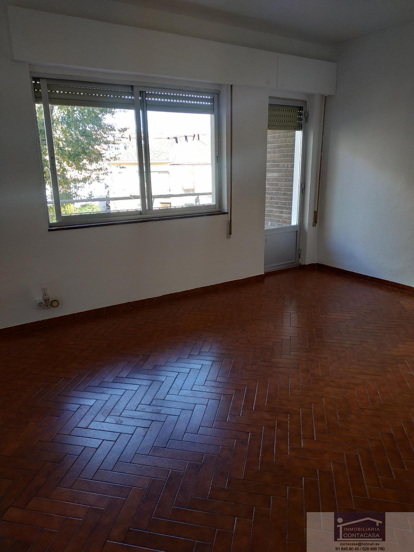 For sale of flat in Colmenar Viejo
