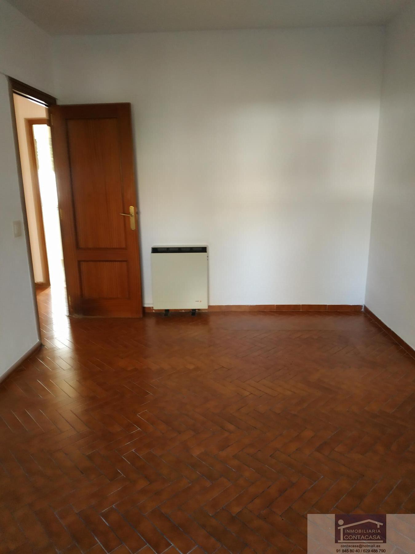For sale of flat in Colmenar Viejo