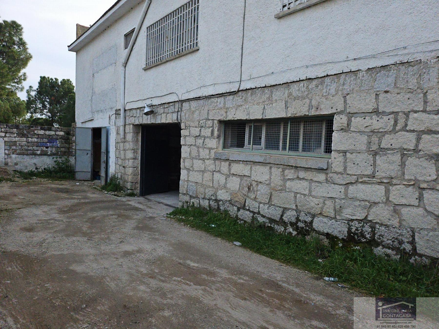 For rent of industrial plant/warehouse in Colmenar Viejo