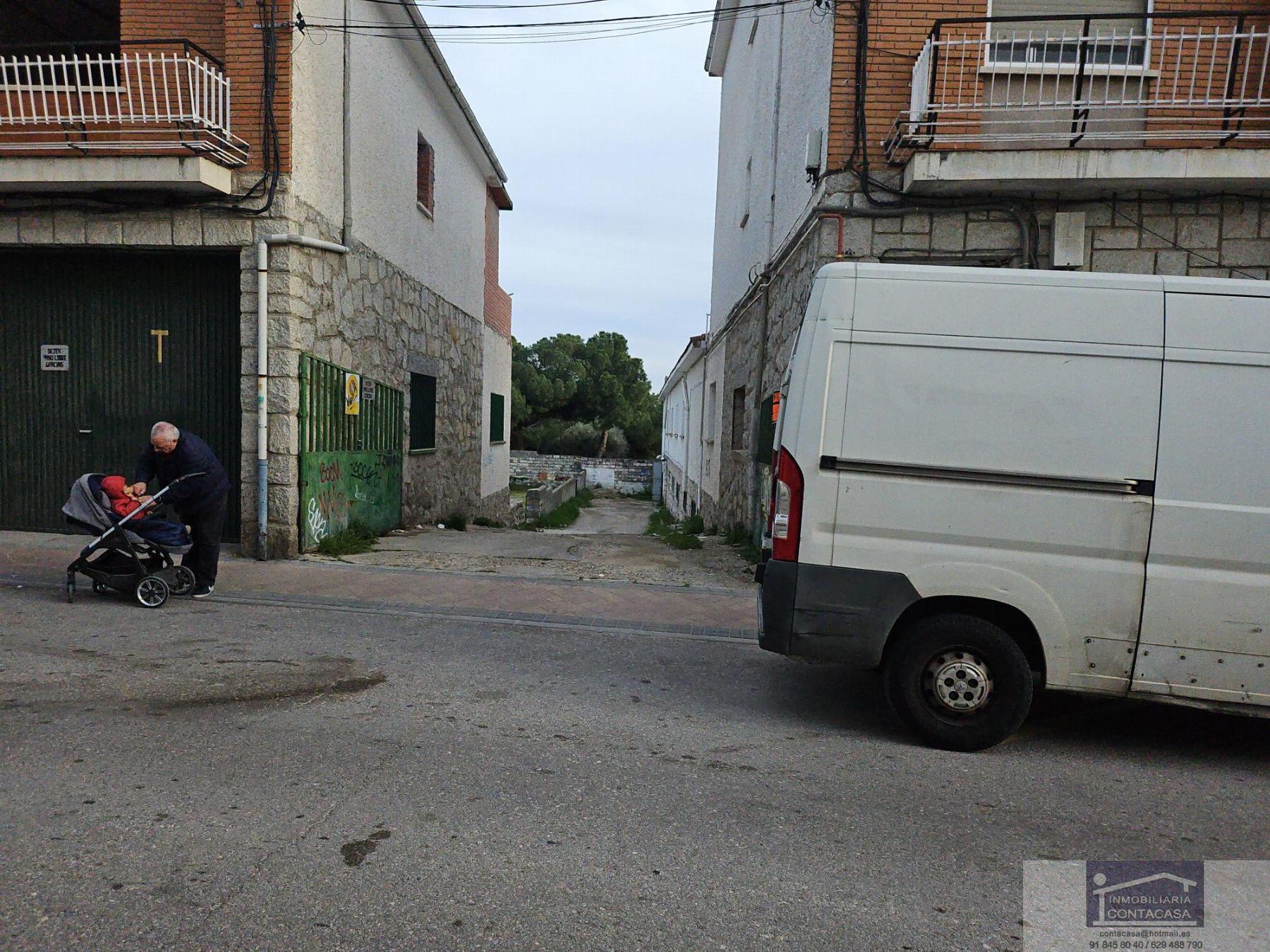 For rent of industrial plant/warehouse in Colmenar Viejo