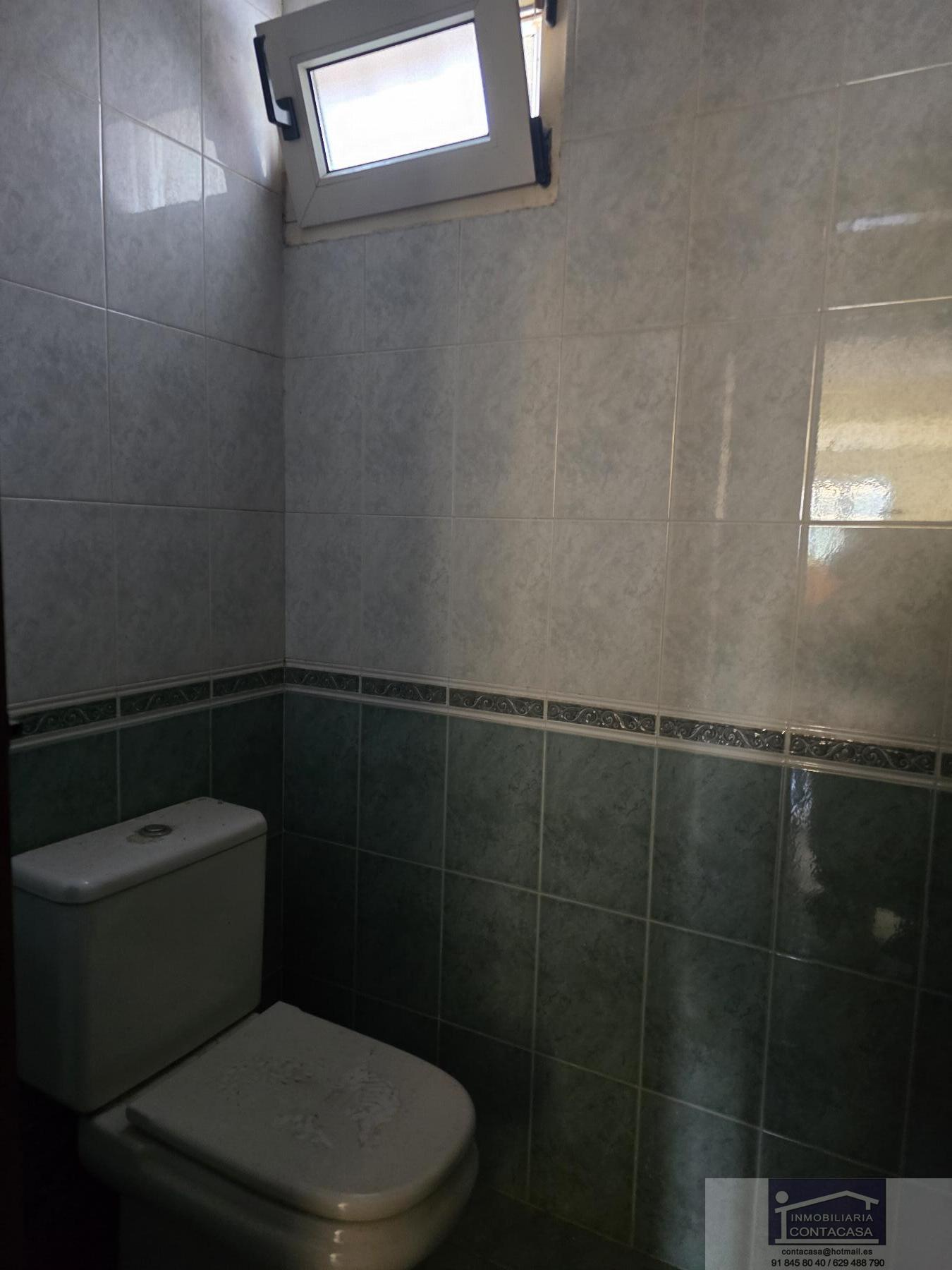 For sale of commercial in Colmenar Viejo