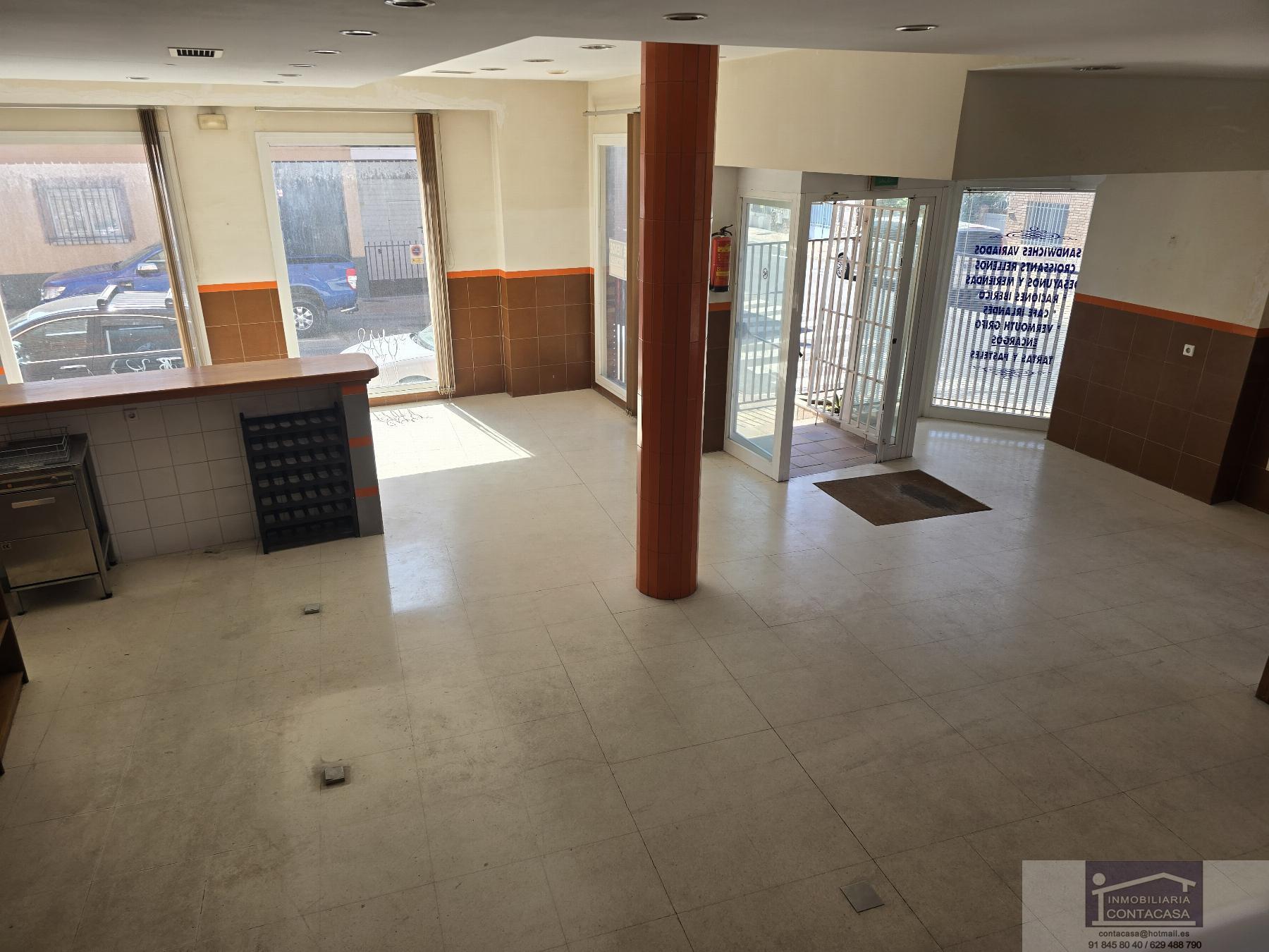 For sale of commercial in Colmenar Viejo