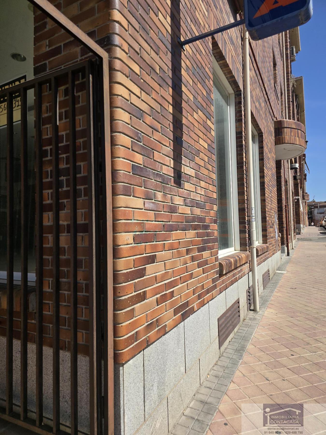 For sale of commercial in Colmenar Viejo