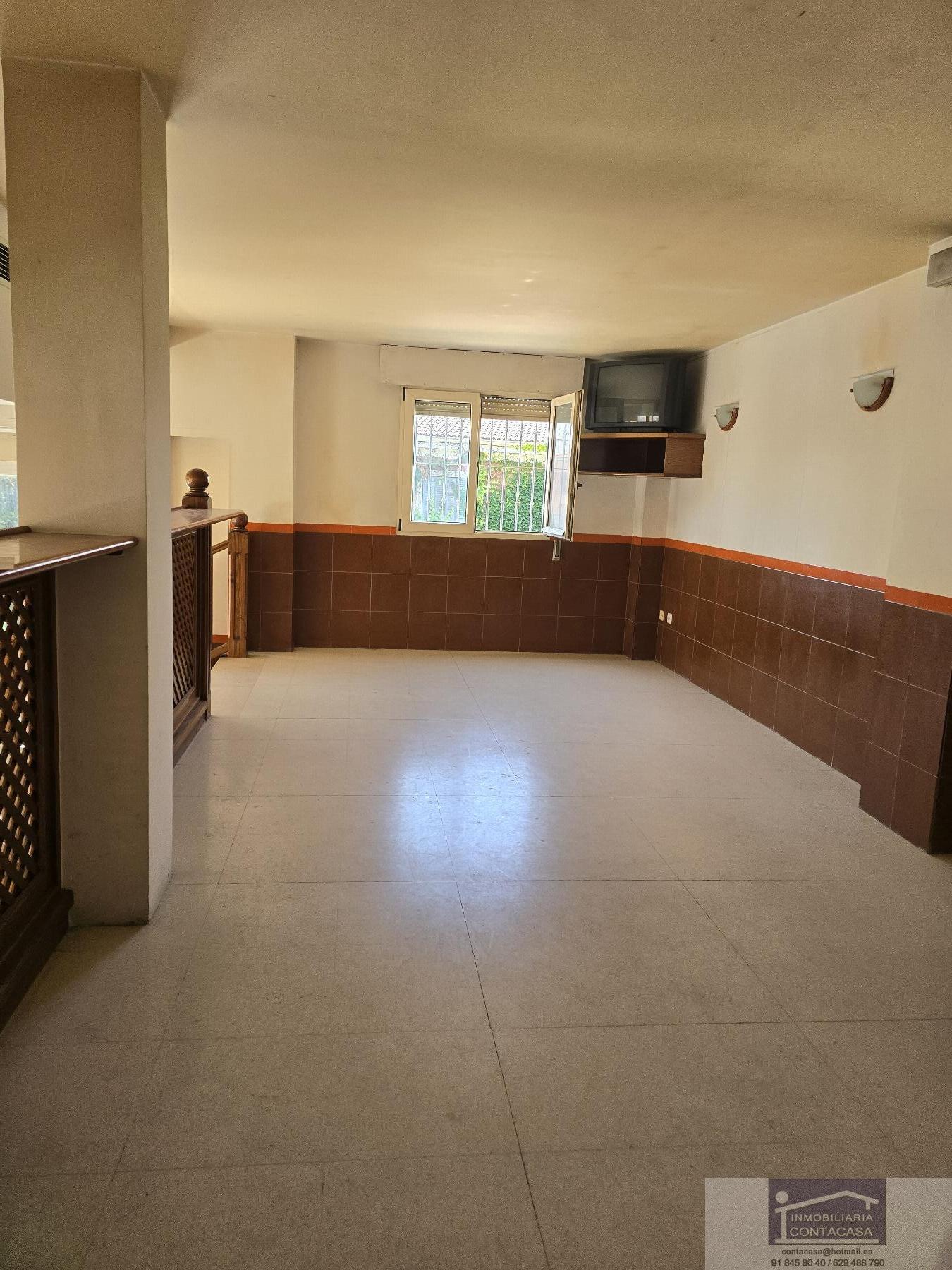 For sale of commercial in Colmenar Viejo