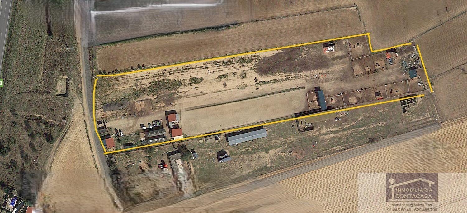 For sale of land in Talamanca de Jarama