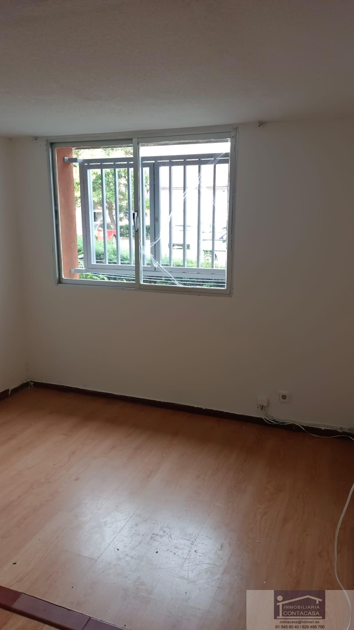 For sale of flat in Madrid