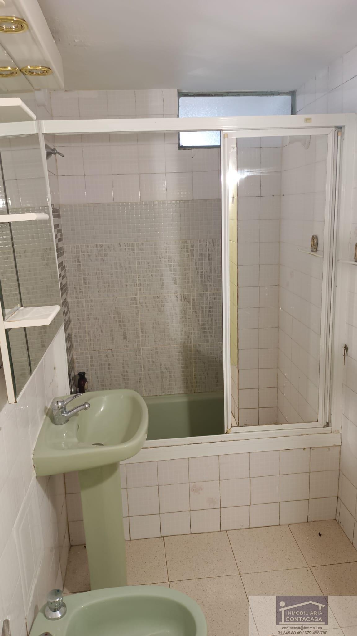 For sale of flat in Madrid