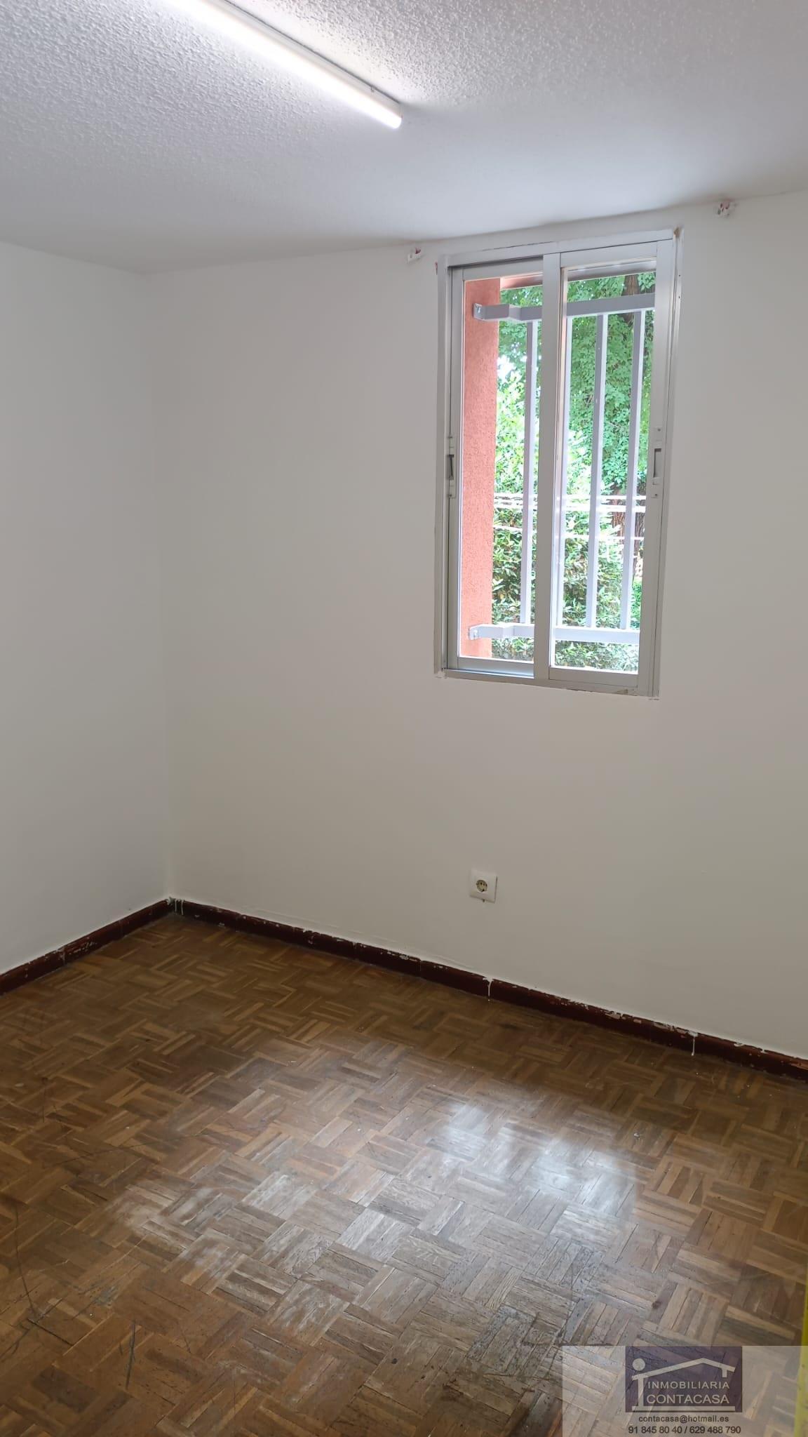 For sale of flat in Madrid