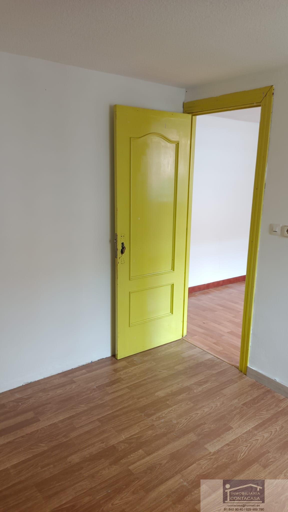 For sale of flat in Madrid