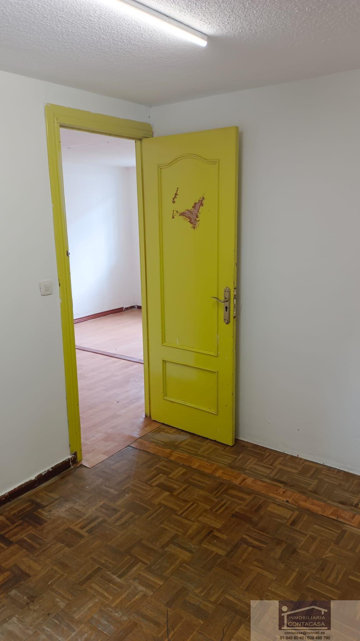 For sale of flat in Madrid