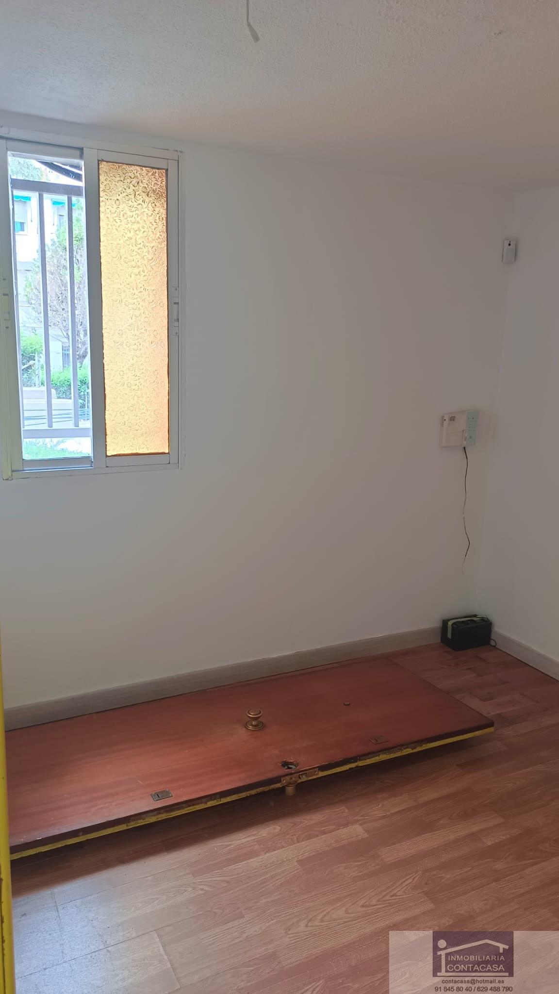 For sale of flat in Madrid