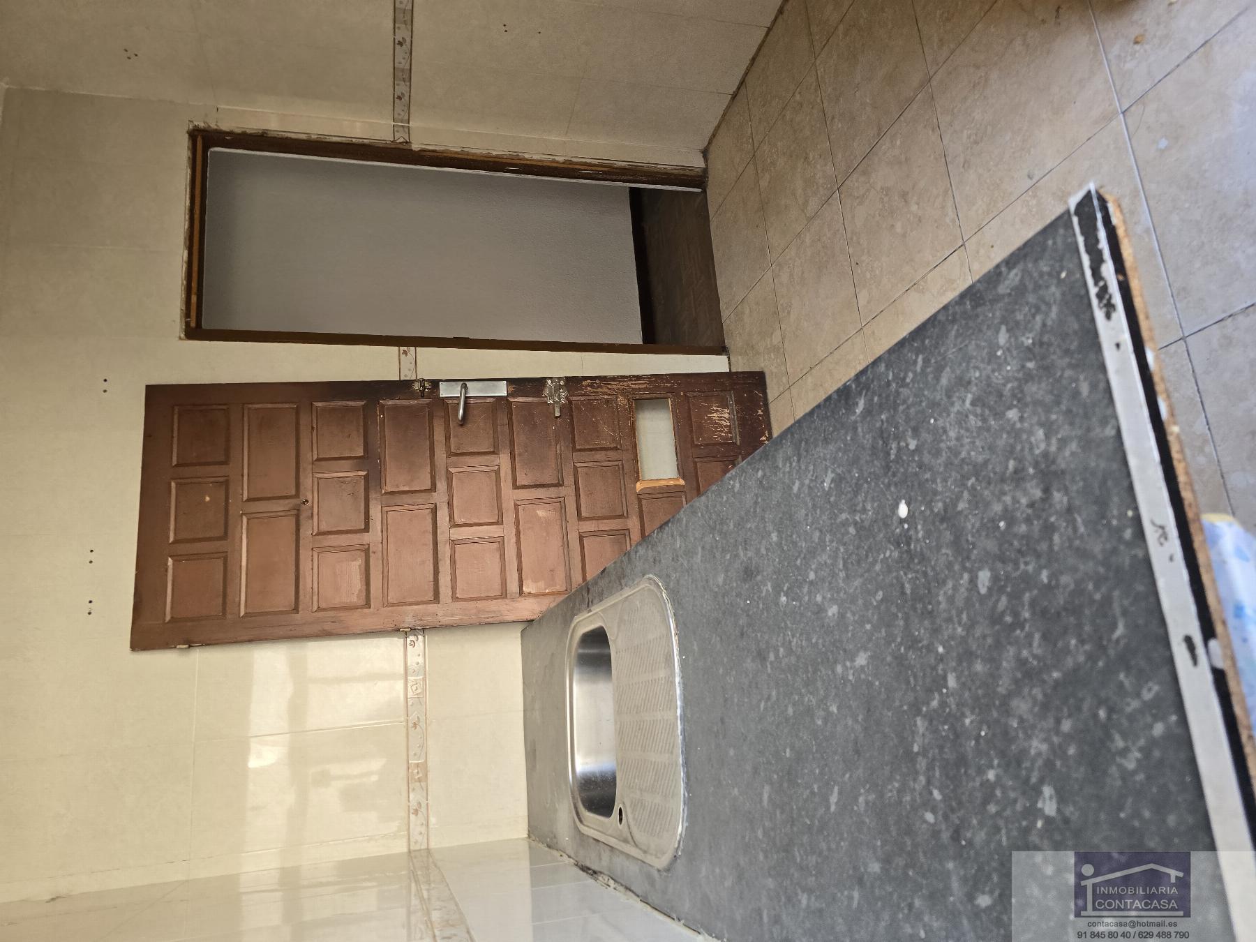 For sale of apartment in Pelayos de la Presa