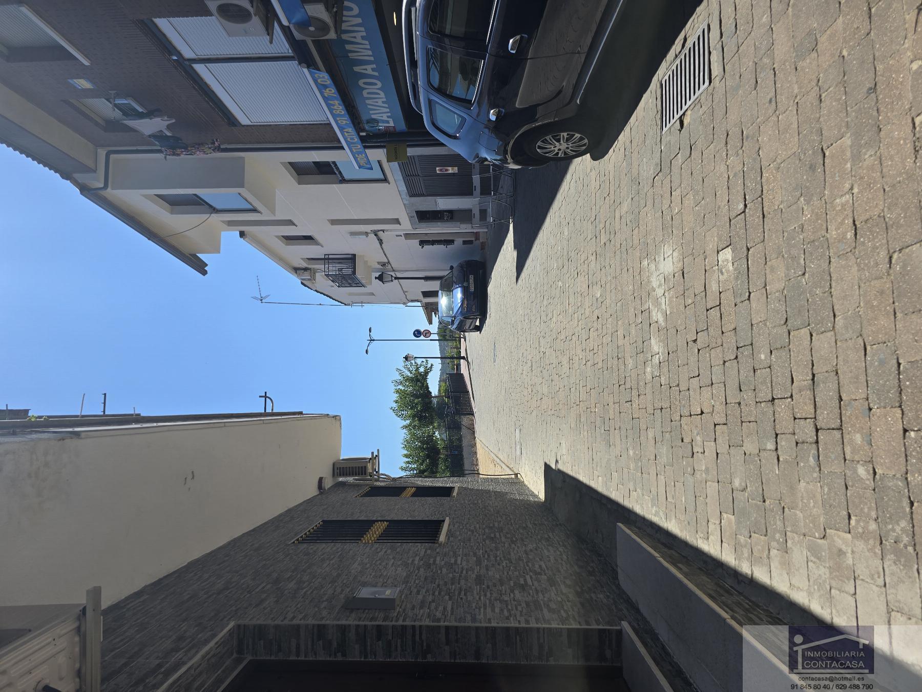 For sale of apartment in Pelayos de la Presa