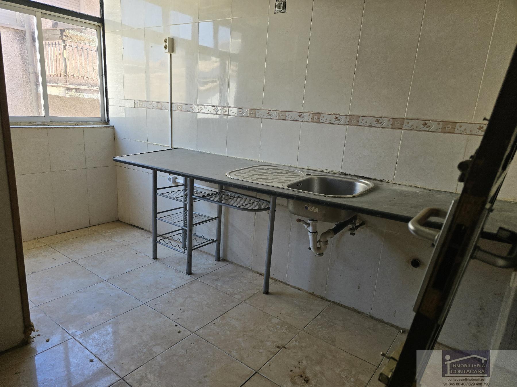 For sale of apartment in Pelayos de la Presa