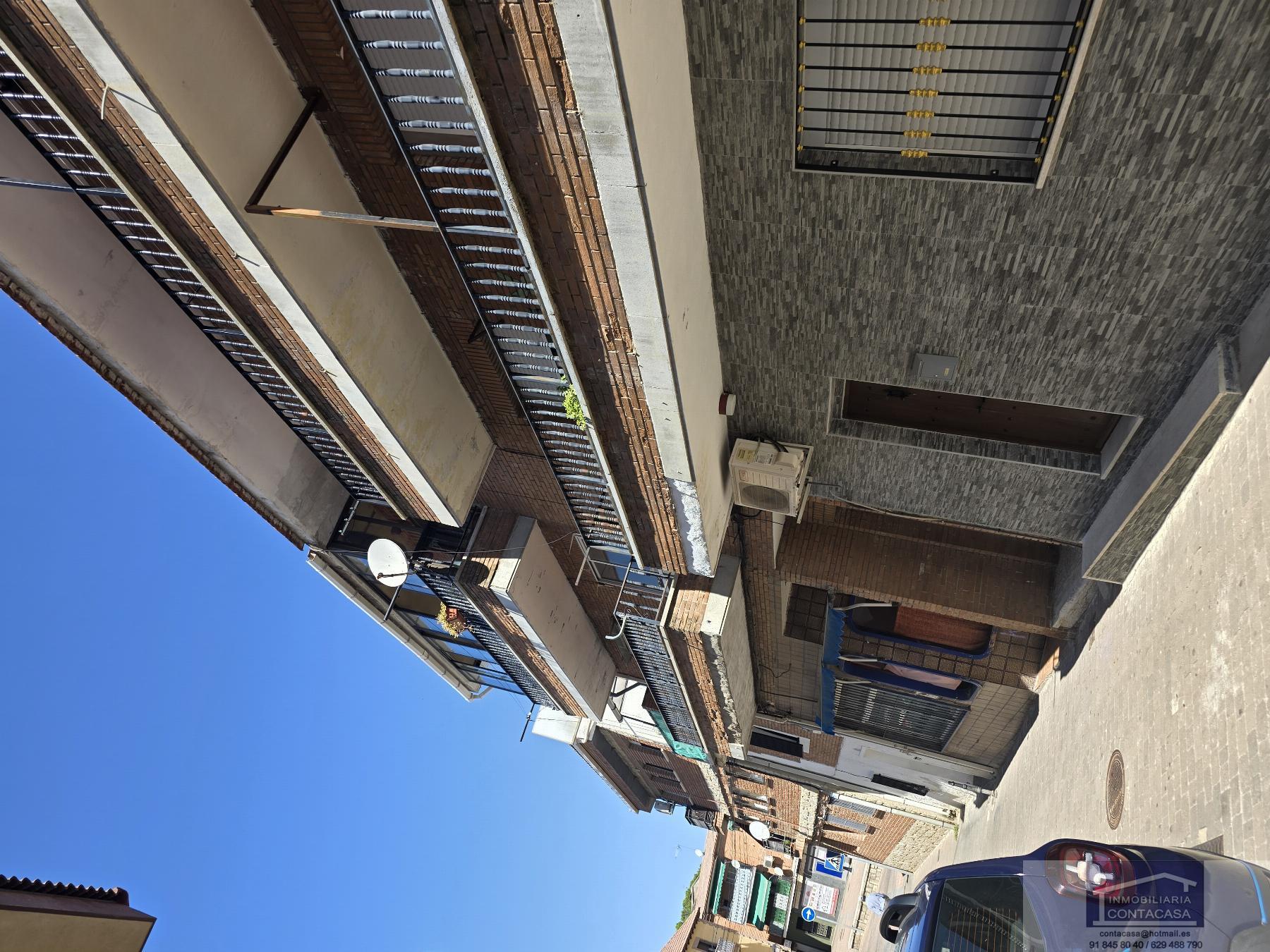 For sale of apartment in Pelayos de la Presa